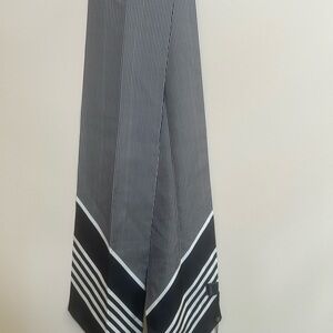 Brooks Brothers Asymmetrical navy and white silk scarf. NWT